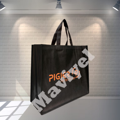 100% RECYCLABLE BLACK NONWOVEN BAG WITH GUSSETS – PIGIER